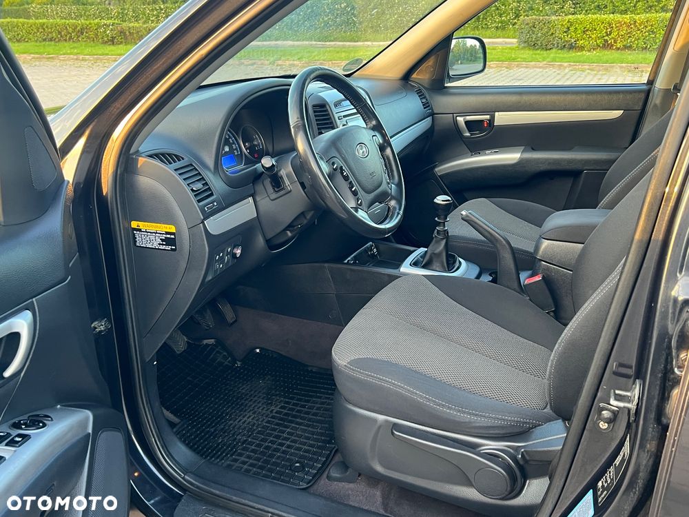 Hyundai Santa Fe 2.7 V6 2WD GLS - 23