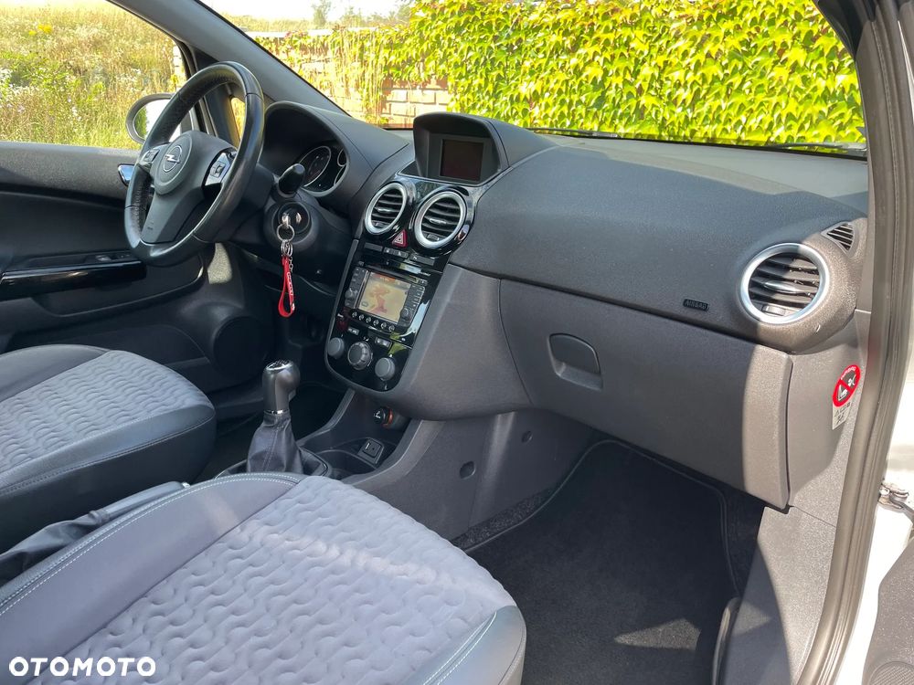 Opel Corsa - 16