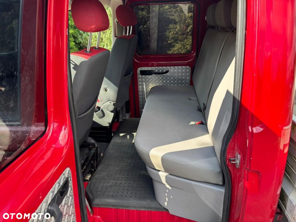 Volkswagen Transporter T5 2.5 TDI 130 KM Doka 5-Osobowy - 17