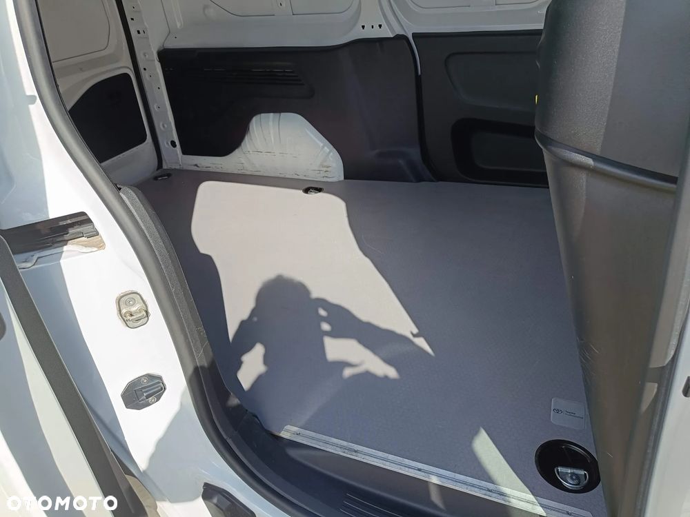 Toyota ProAce - 12