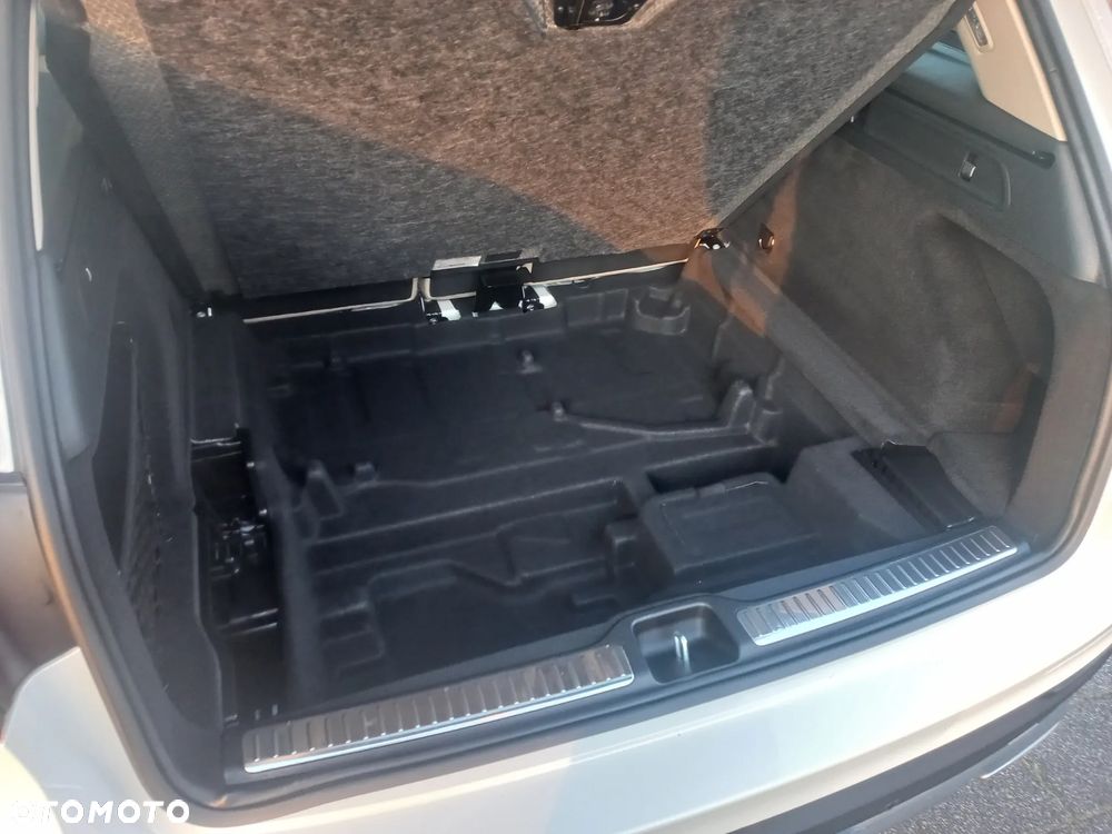 Mercedes-Benz GLC - 22