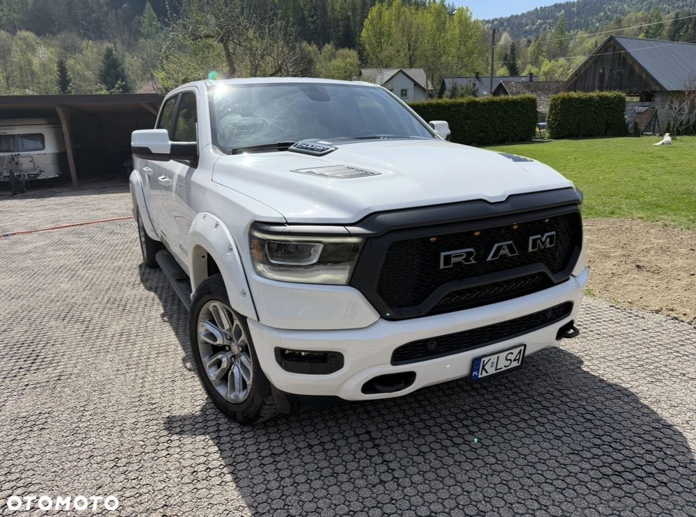 RAM 1500 Crew Cab Shortbed Laramie - 18