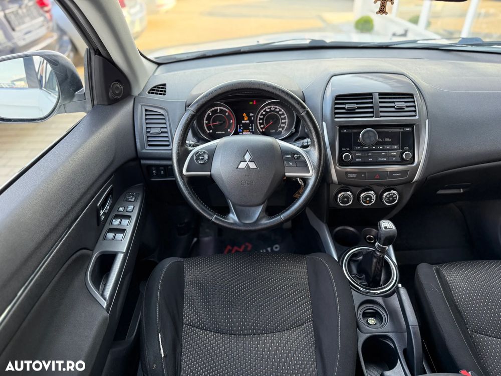 Mitsubishi ASX 1.8 DID 2WD Intense A15 - 11