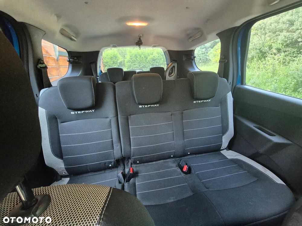 Dacia Lodgy 1.6 SCe Stepway S&S - 13