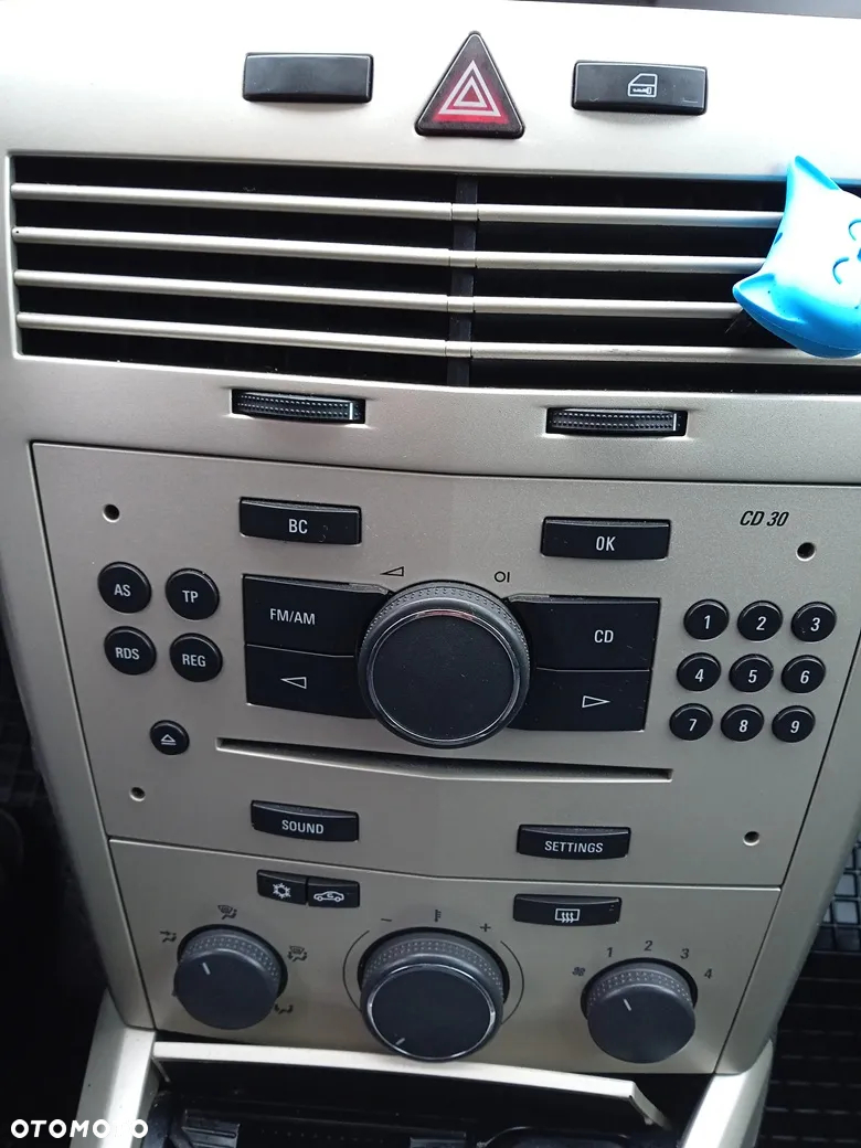 Opel Astra III 1.6 Enjoy EasyTronic - 12