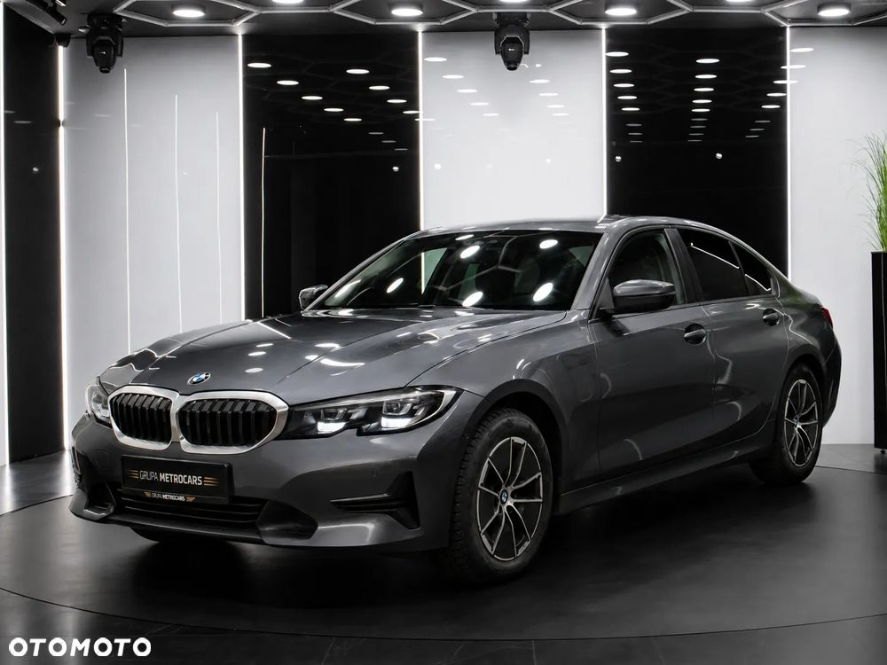 BMW Seria 3 318i M Sport - 3
