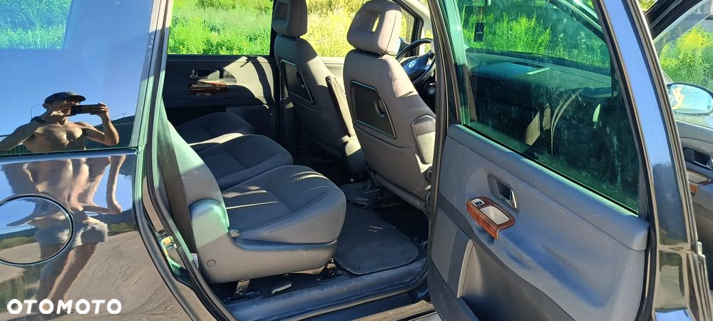 Volkswagen Sharan 1.9 TDI Comfortline Tiptr - 13