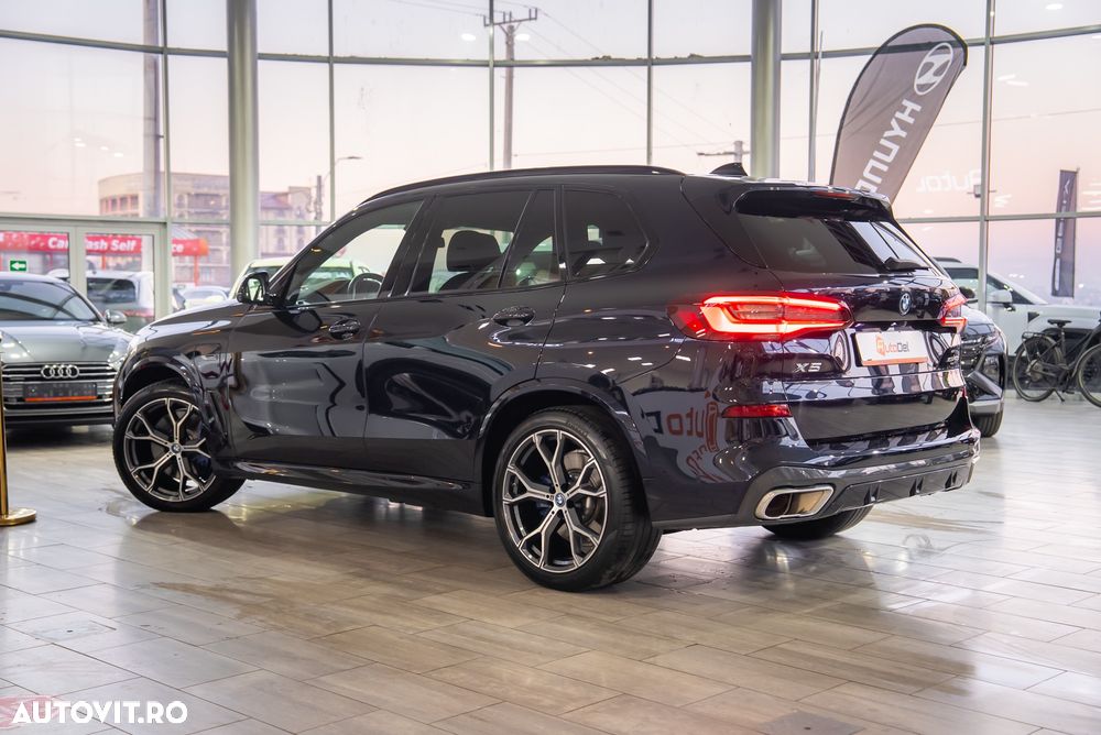 BMW X5 xDrive45e - 12