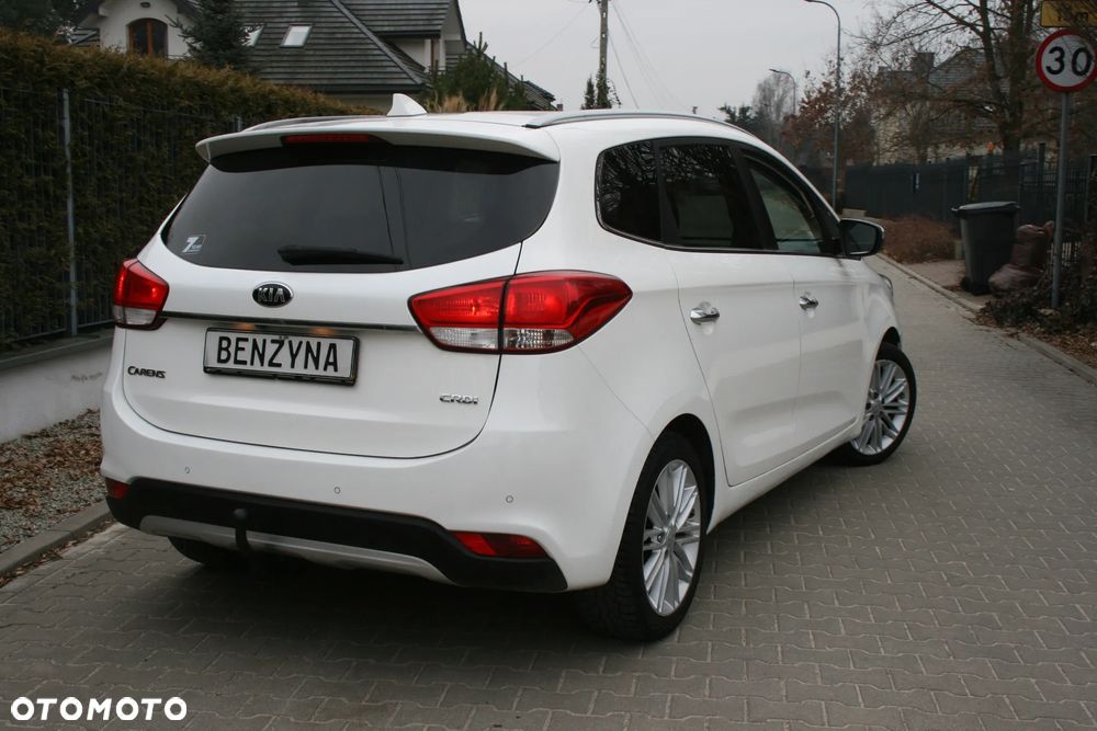 Kia Carens 1.7 CRDi XL 7os - 8