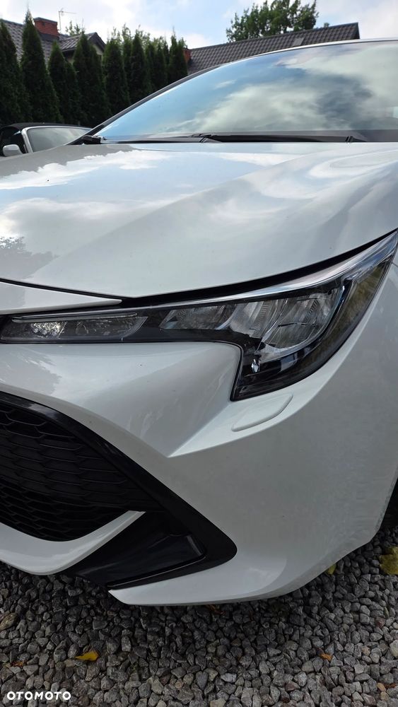 Toyota Corolla 1.8 Hybrid Business Edition - 29