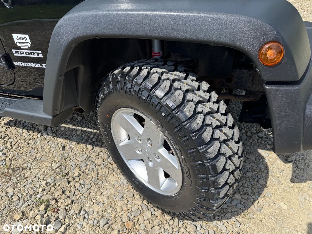 Jeep Wrangler - 25
