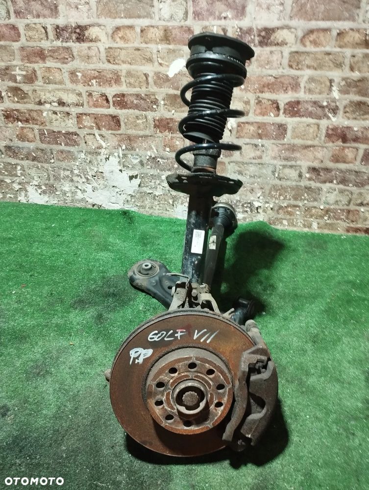 MCPHERSON KOMPLETNY PRZÓD PRAWY ZWROTNICA VW GOLF VII LEON OCTAVIA A3 1.6TDI - 1