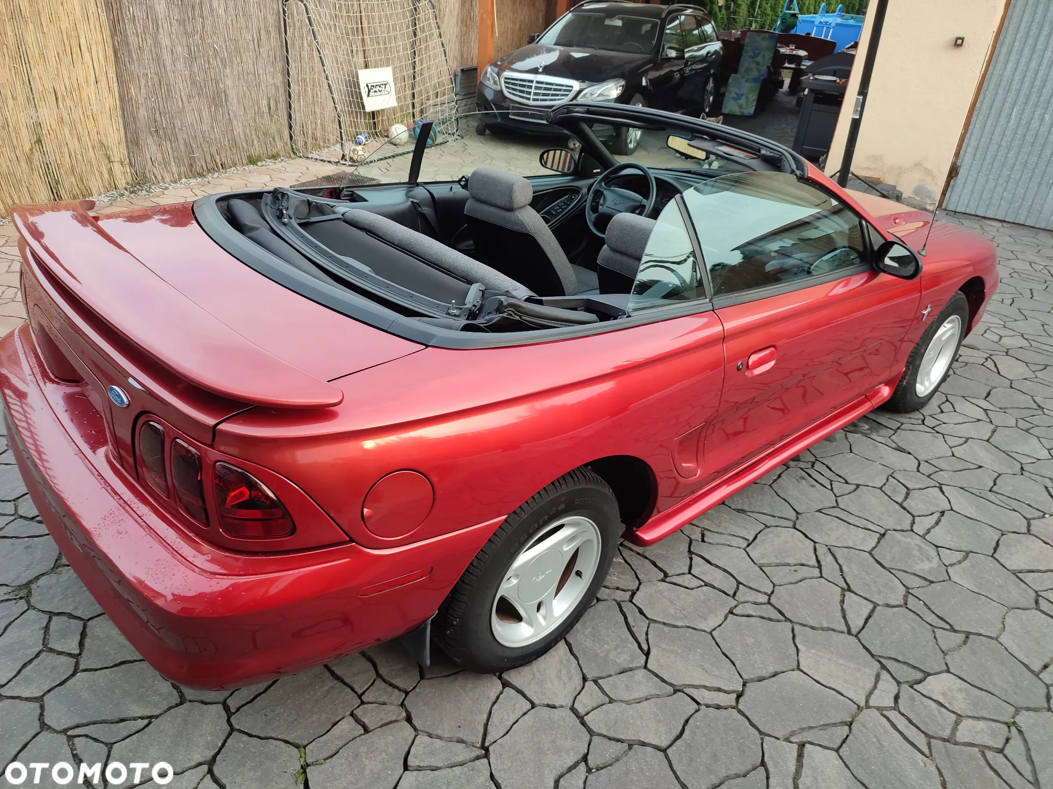 Ford Mustang - 13