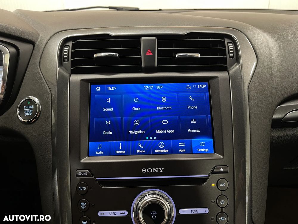 Ford Mondeo 2.0 HEV Titanium - 17