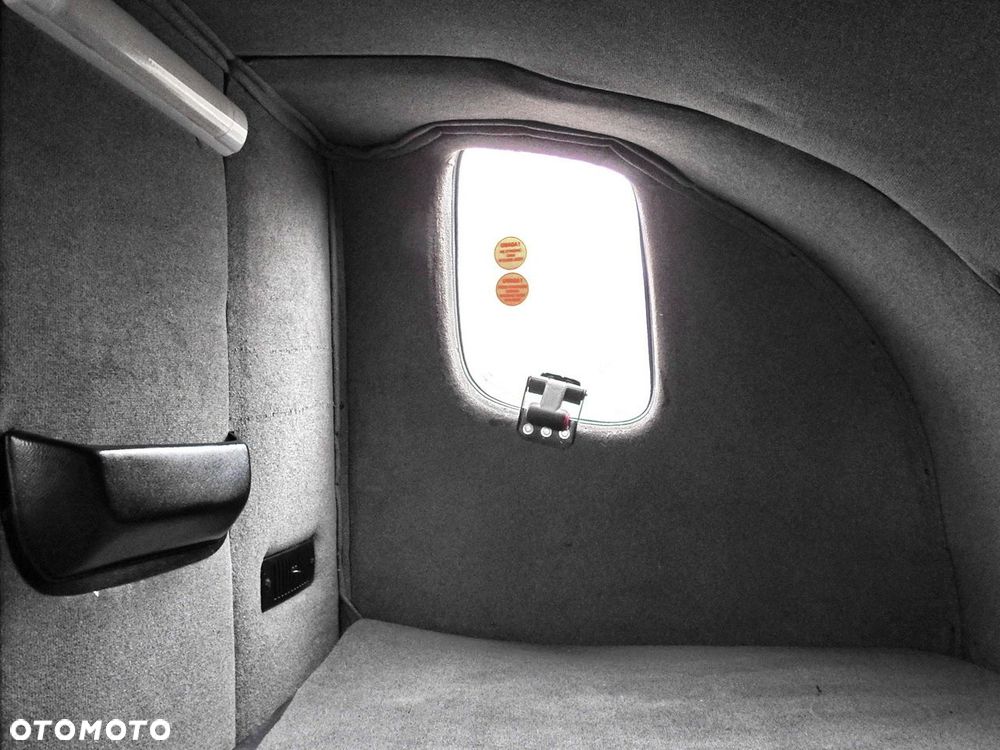 Renault MASTER  PLANDEKA 10 PALET WEBASTO TEMPOMAT LEDY PNEUMATYKA KLIMATYZACJA  165KM - 41