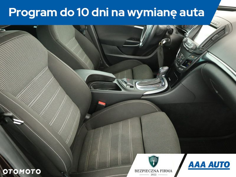 Opel Insignia - 8