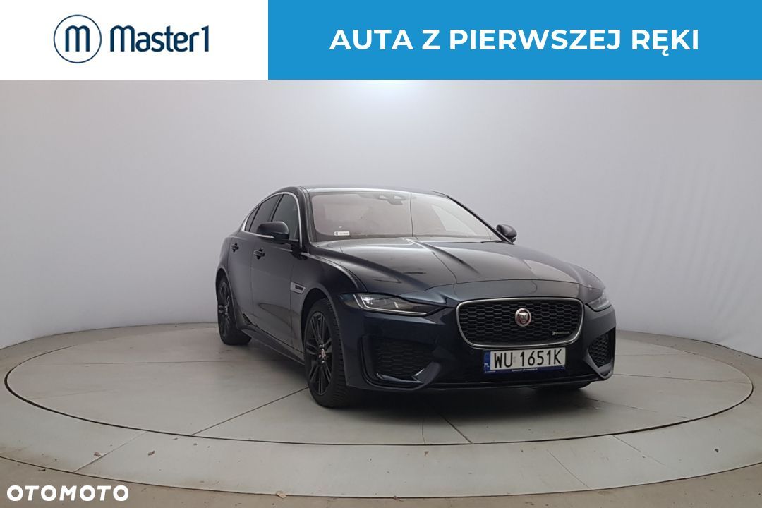 Jaguar XE 2.0 D180 AWD R-Dynamic SE - 1