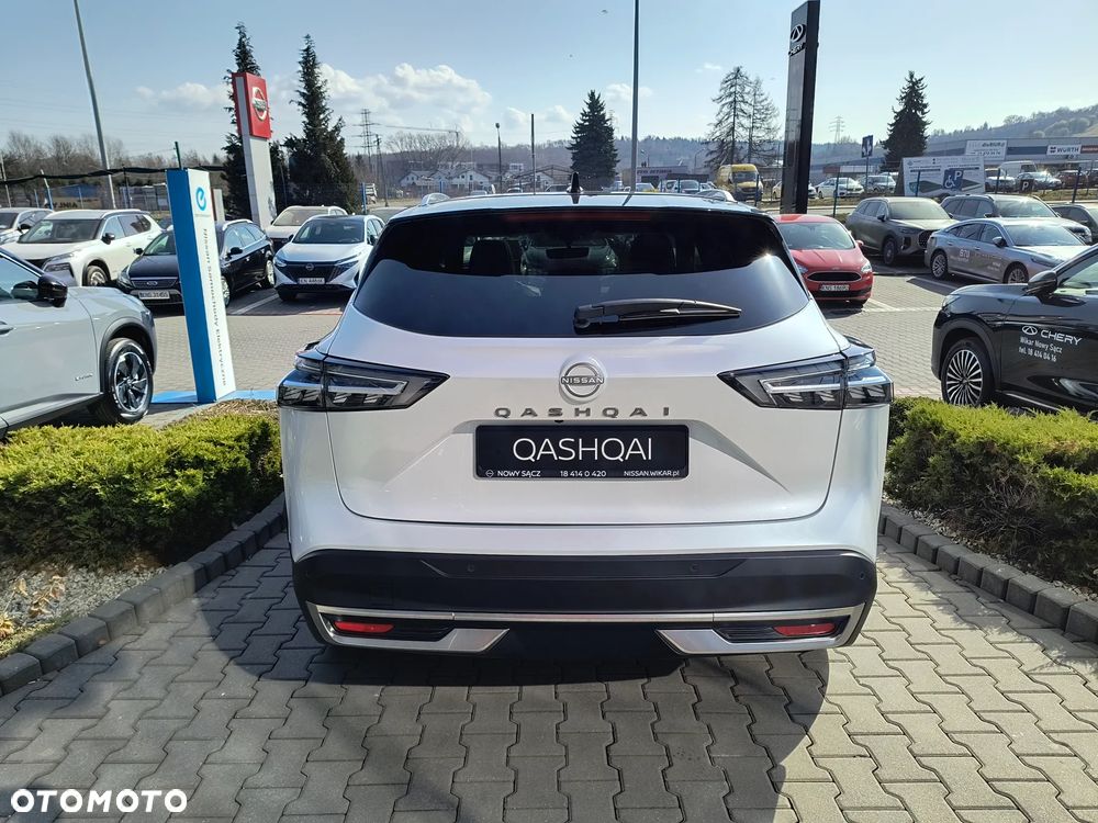Nissan Qashqai 1.3 DIG-T MHEV 4x4 Tekna Xtronic - 6