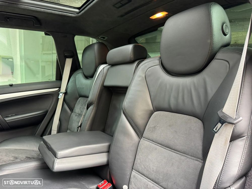 Porsche Cayenne Turbo S - 9