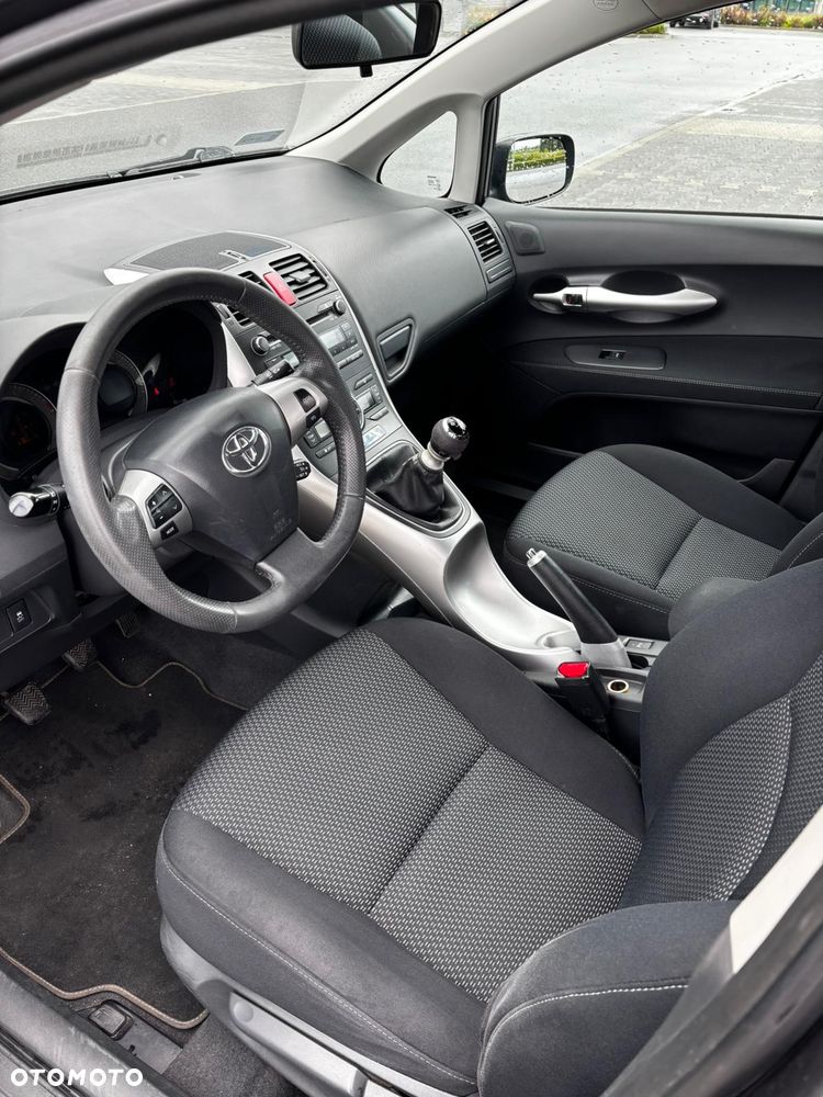 Toyota Auris 1.6 Sol - 9
