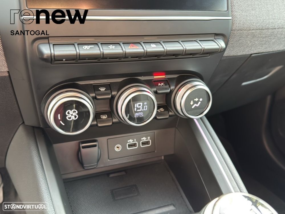 Renault Clio 1.0 TCe Techno - 19