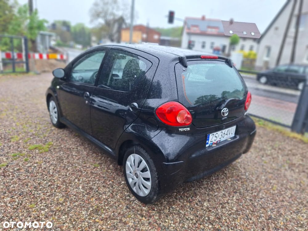 Toyota Aygo - 6
