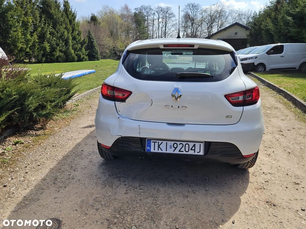 Renault Clio - 10
