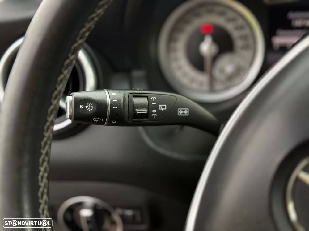 Mercedes-Benz A 180 CDI (BlueEFFICIENCY) Urban - 19