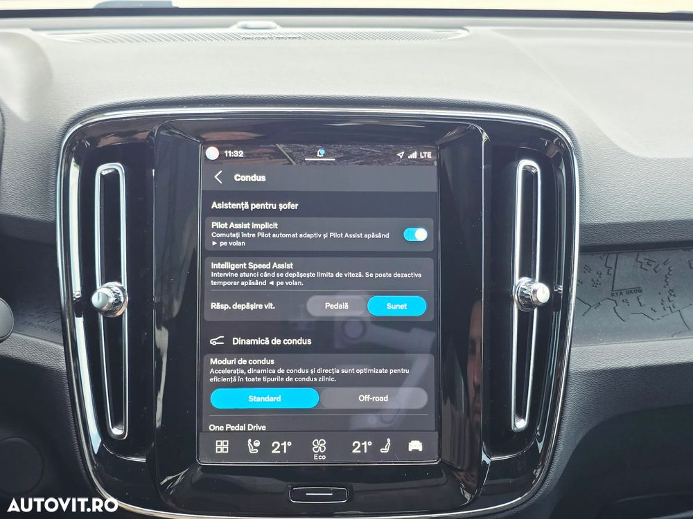 Volvo C40 Recharge Twin Motor AWD Plus - 33
