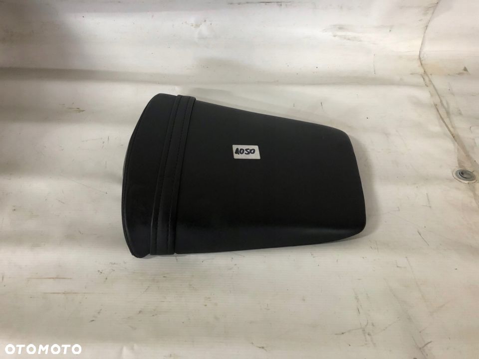 Triumph Daytona 675 siedzenie fotel pasażera tył - 2