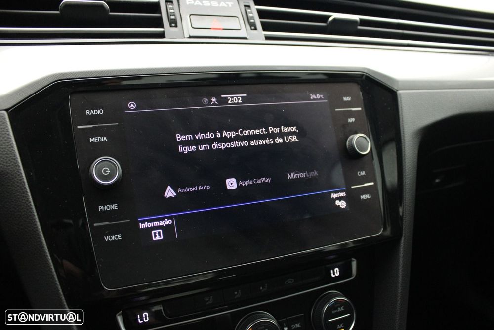 VW Passat 1.6 TDI Business DSG - 18