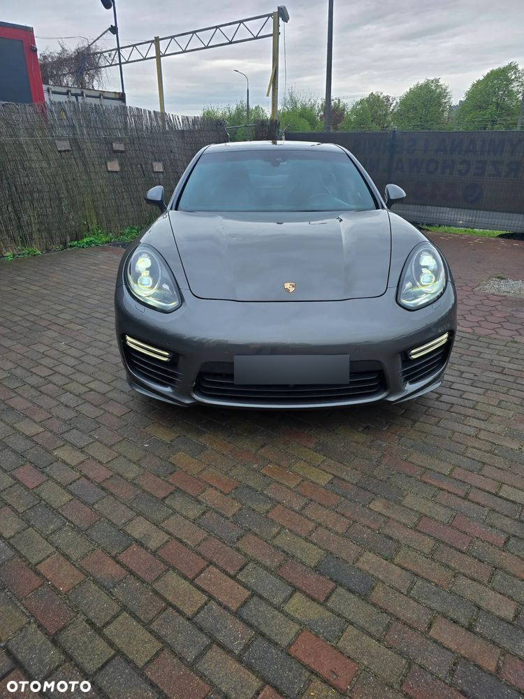 Porsche Panamera GTS - 2