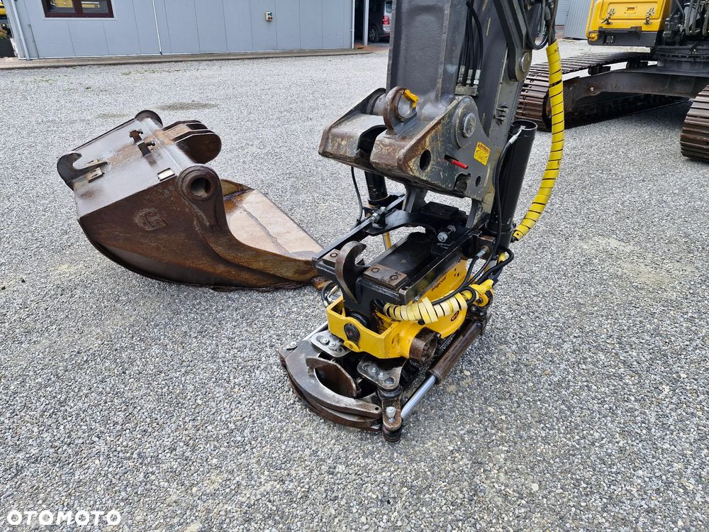 Volvo EC 210 BLC - 29