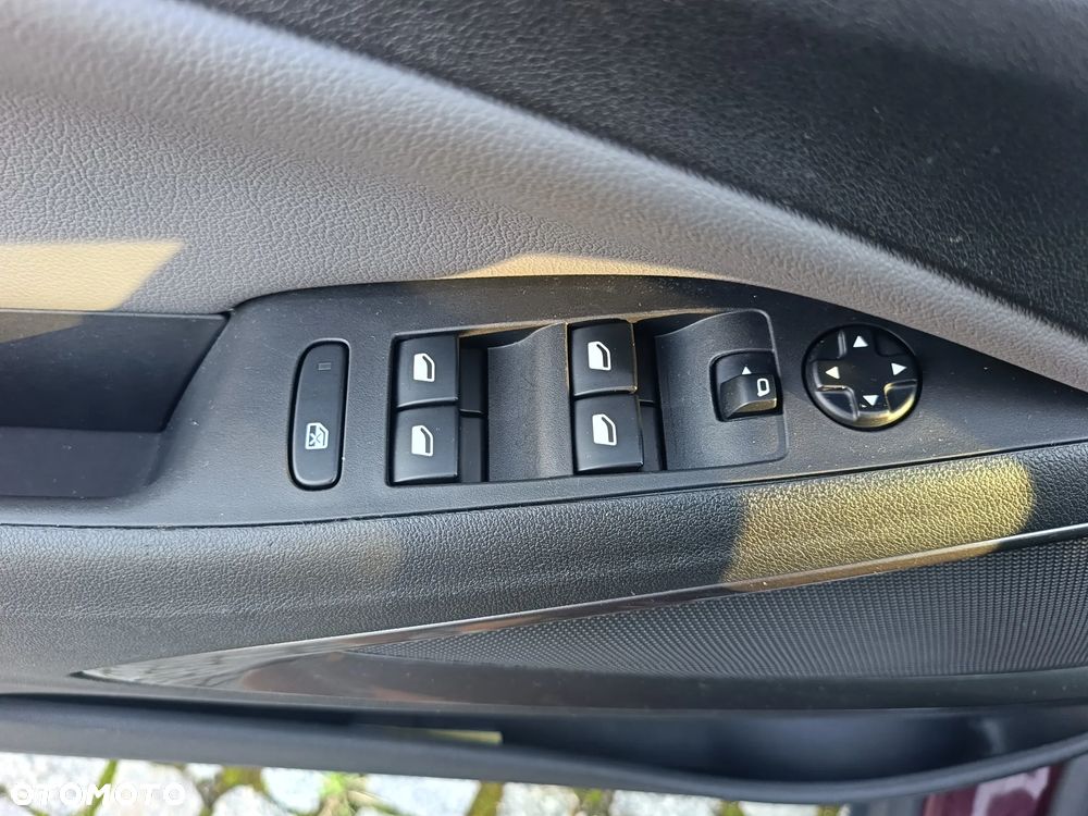 Opel Crossland X 1.2 T Elite S&S - 35