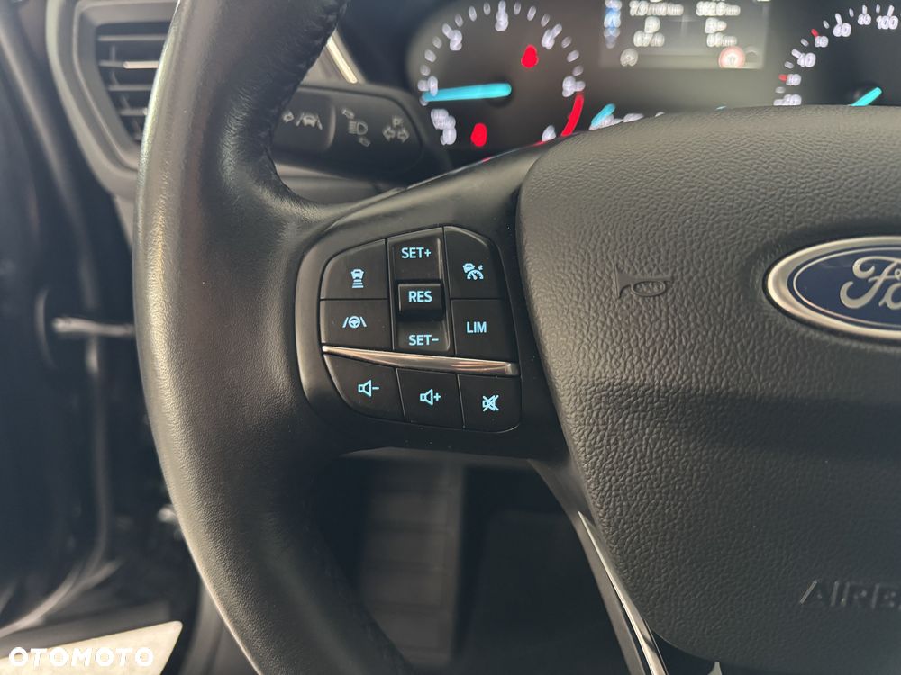 Ford Focus - 23