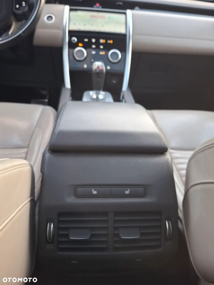 Land Rover Discovery Sport D165 R-Dynamic SE - 28
