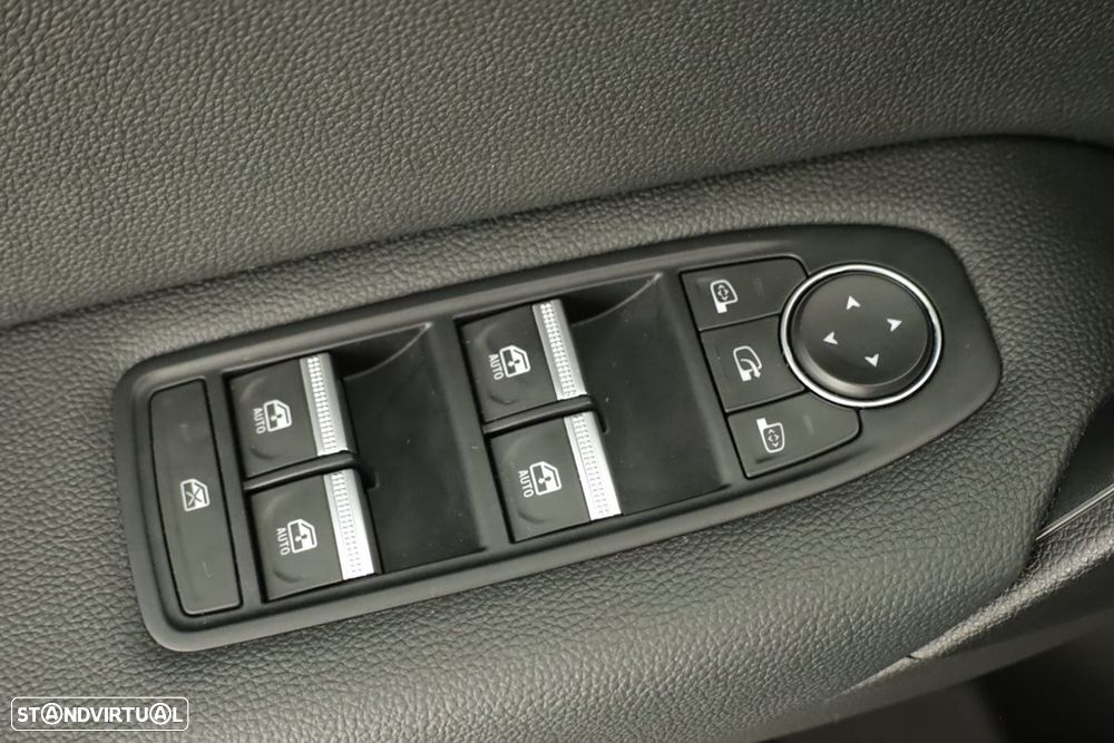 Renault Captur 1.0 TCe Techno Bi-Fuel - 22