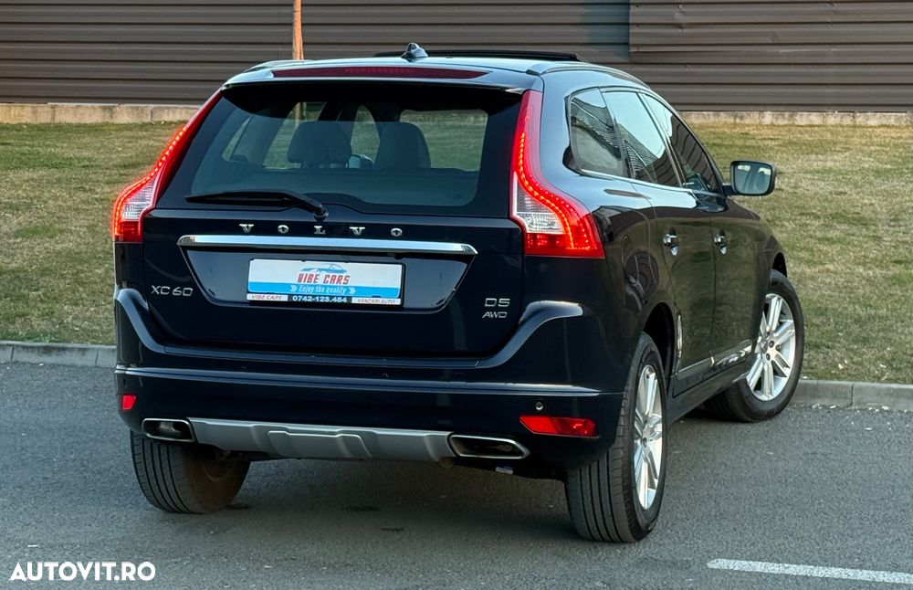 Volvo XC 60 D5 AWD Geartronic Summum - 25