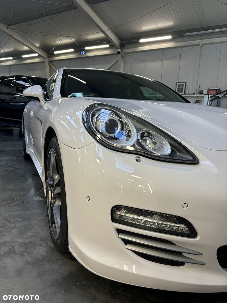 Porsche Panamera 4S - 34