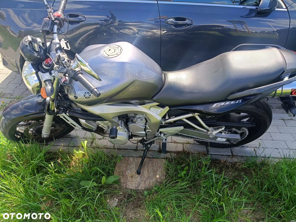 Yamaha FZ6 - 2