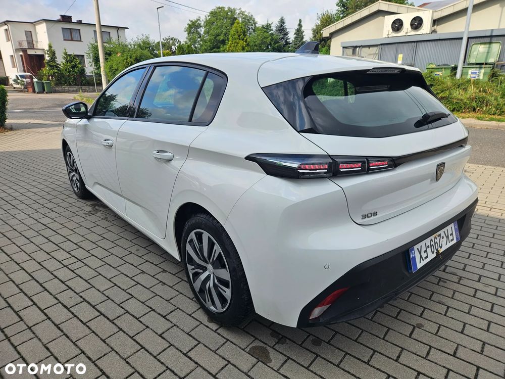 Peugeot 308 - 8