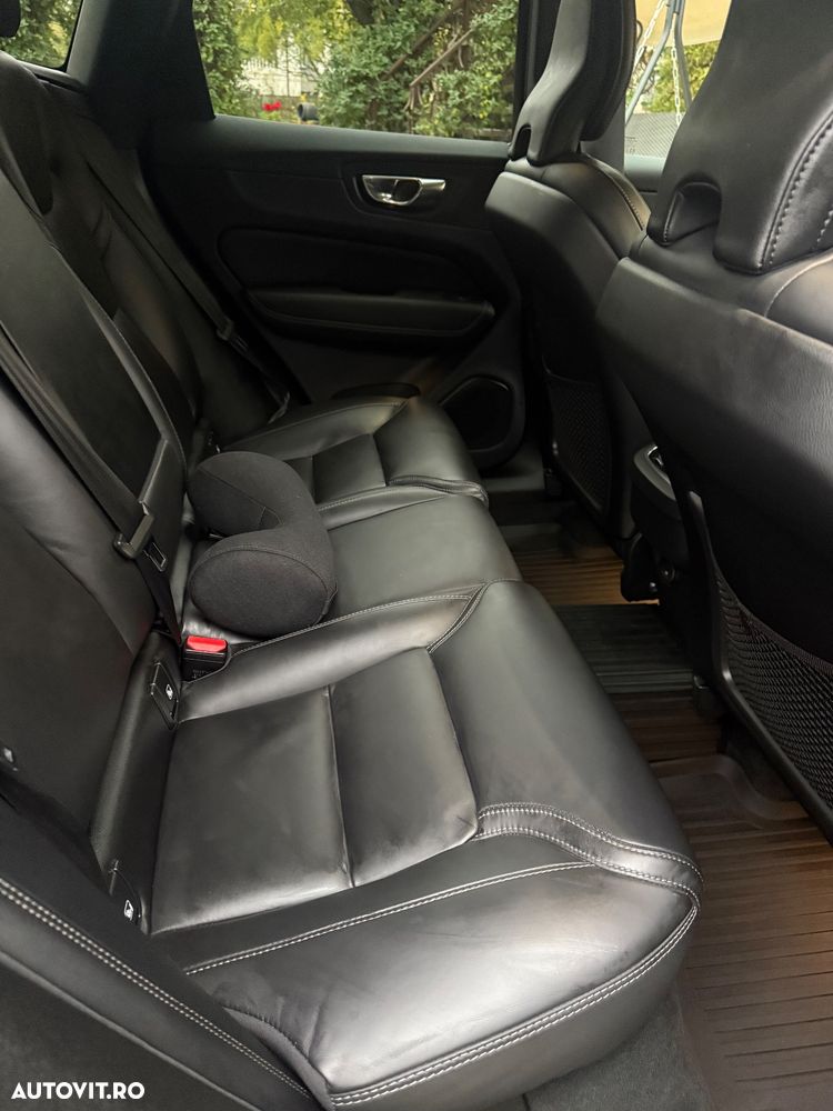 Volvo XC 60 B5 B AWD Geartronic RDesign - 27