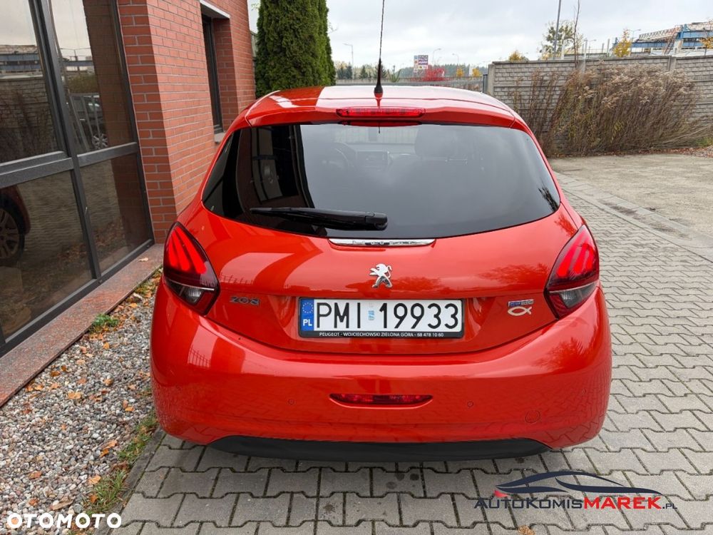 Peugeot 208 1.2 PureTech Style - 6