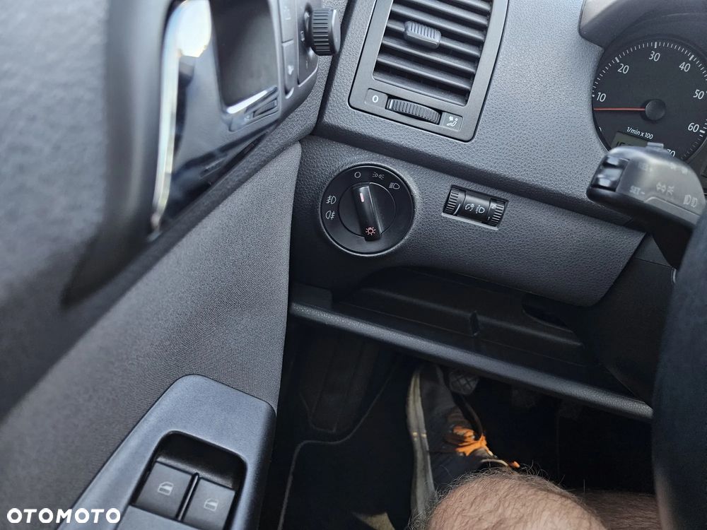 Volkswagen Polo 1.6 Sportline - 10