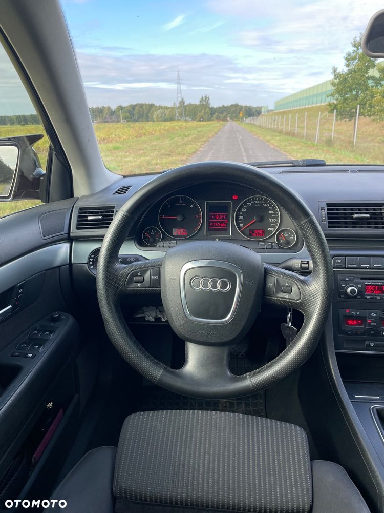 Audi A4 Limousine 1.9 TDI - 8