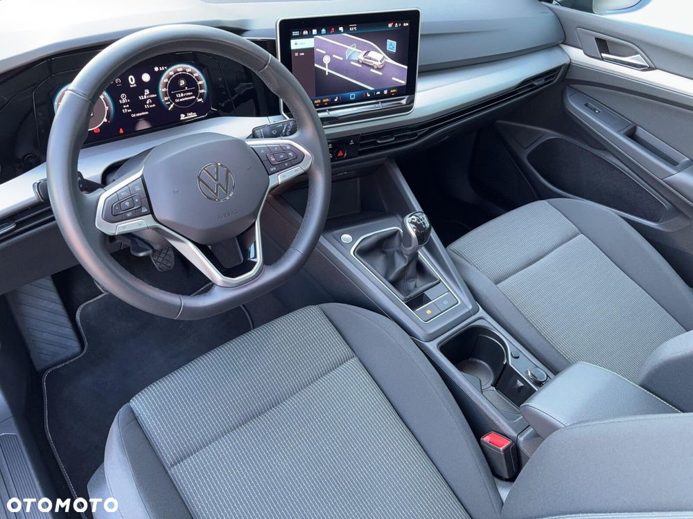 Volkswagen Golf Variant - 11