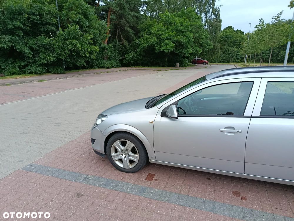 Opel Astra 1.7 CDTI - 11