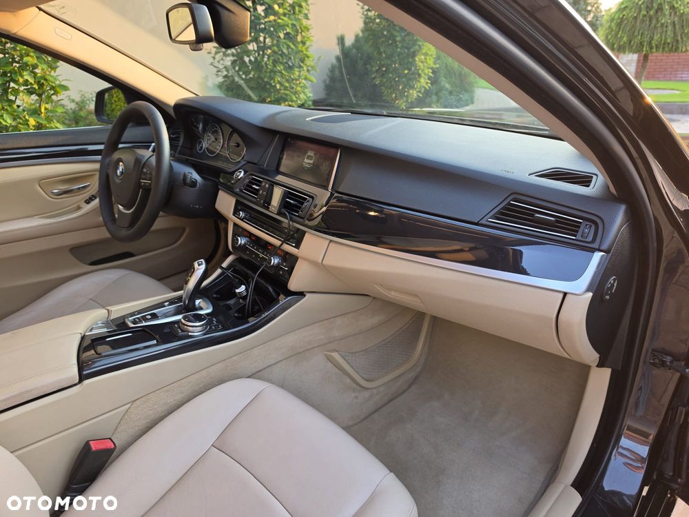 BMW Seria 5 520d - 11