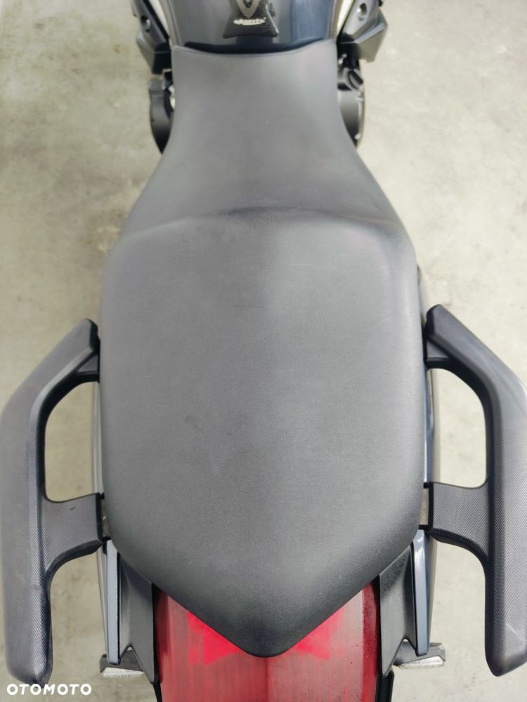 Yamaha XJ - 13