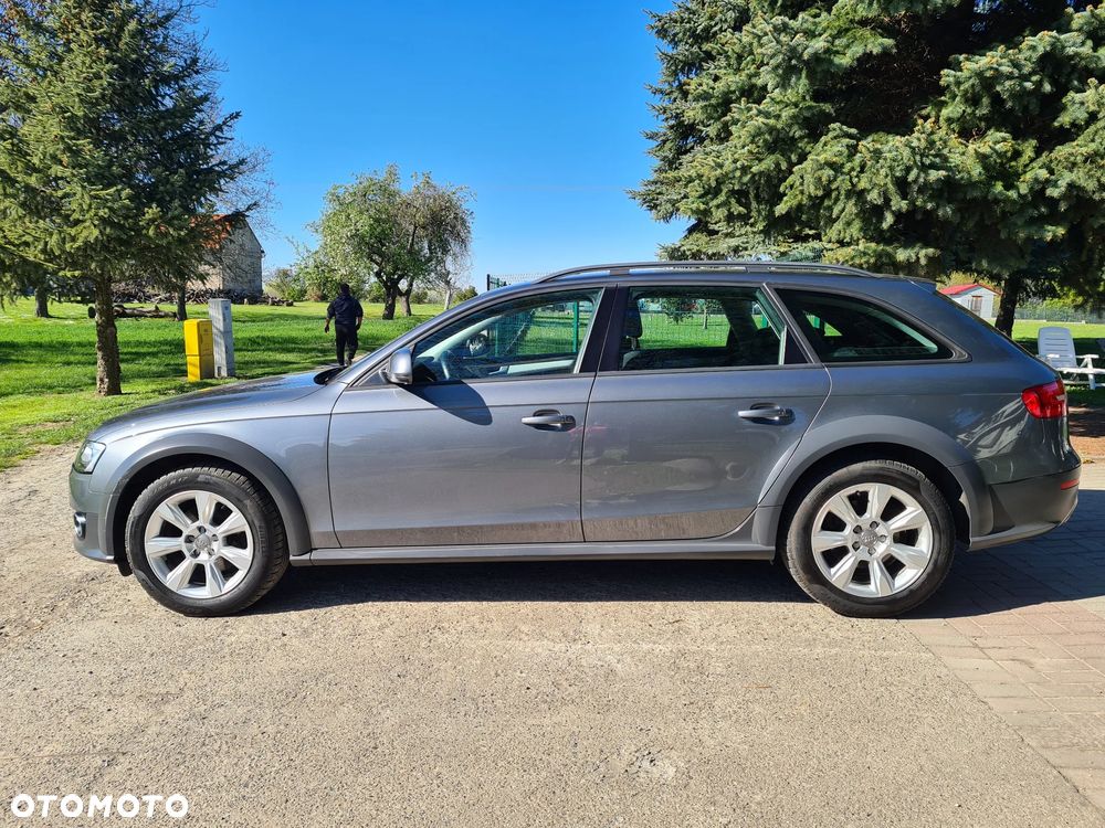 Audi A4 Allroad - 12